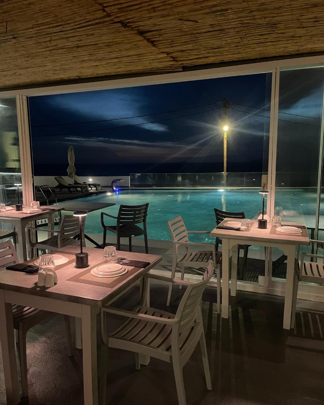 Serenita Luxury Suites Akrotírion Kültér fotó